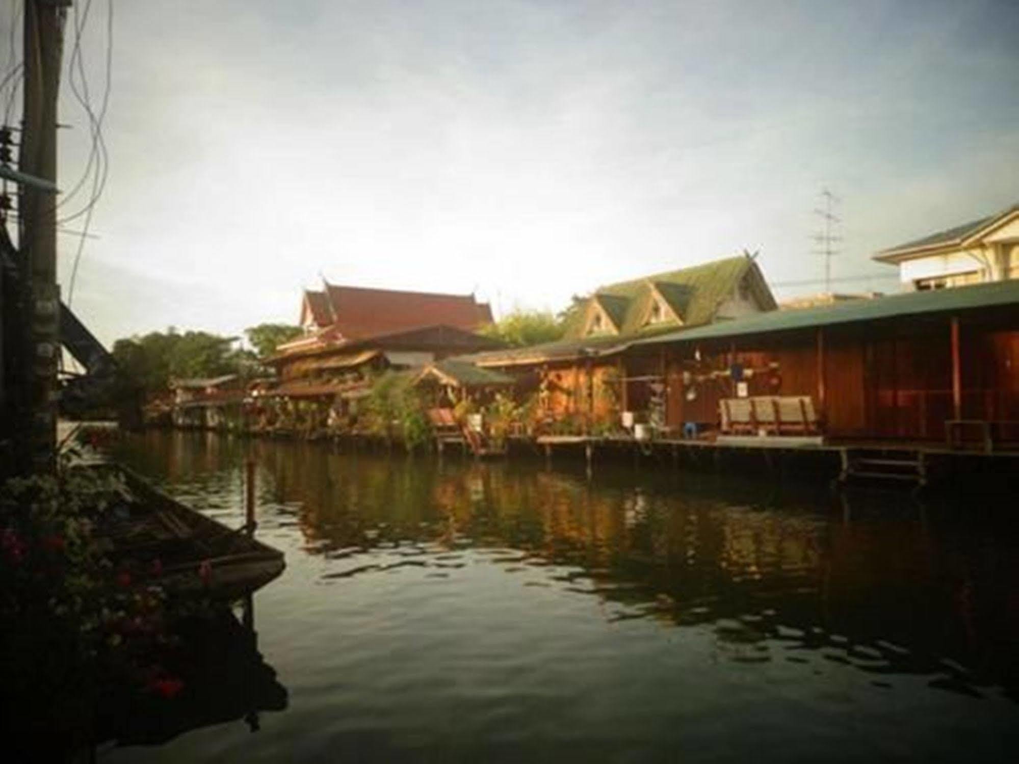 Bangluang House Hotel Banguecoque Exterior foto